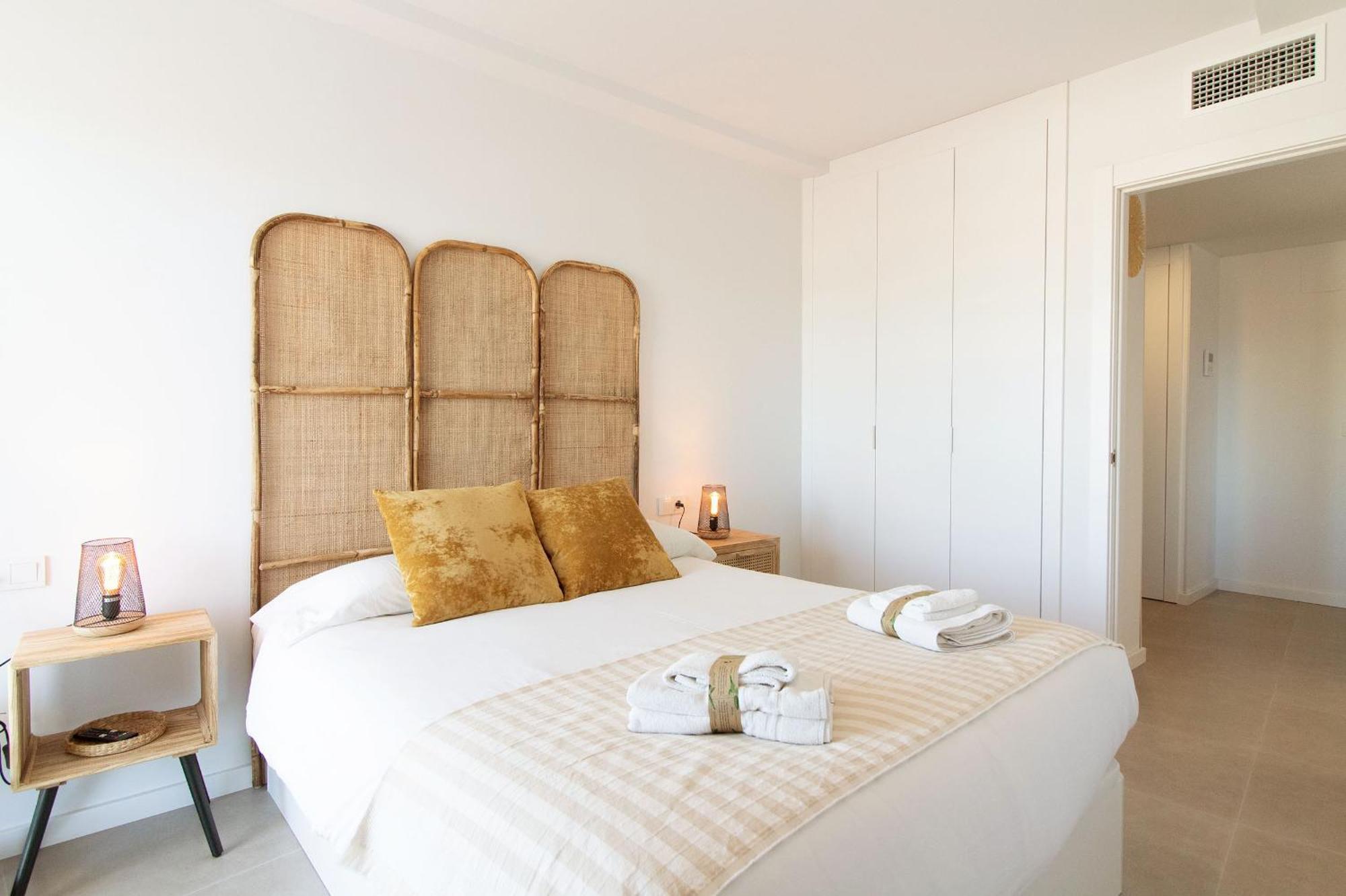 Global Properties, Apartamento Con Terraza Y Vistas Al Mar Y A La Montana Canet d'En Berenguer Exterior foto