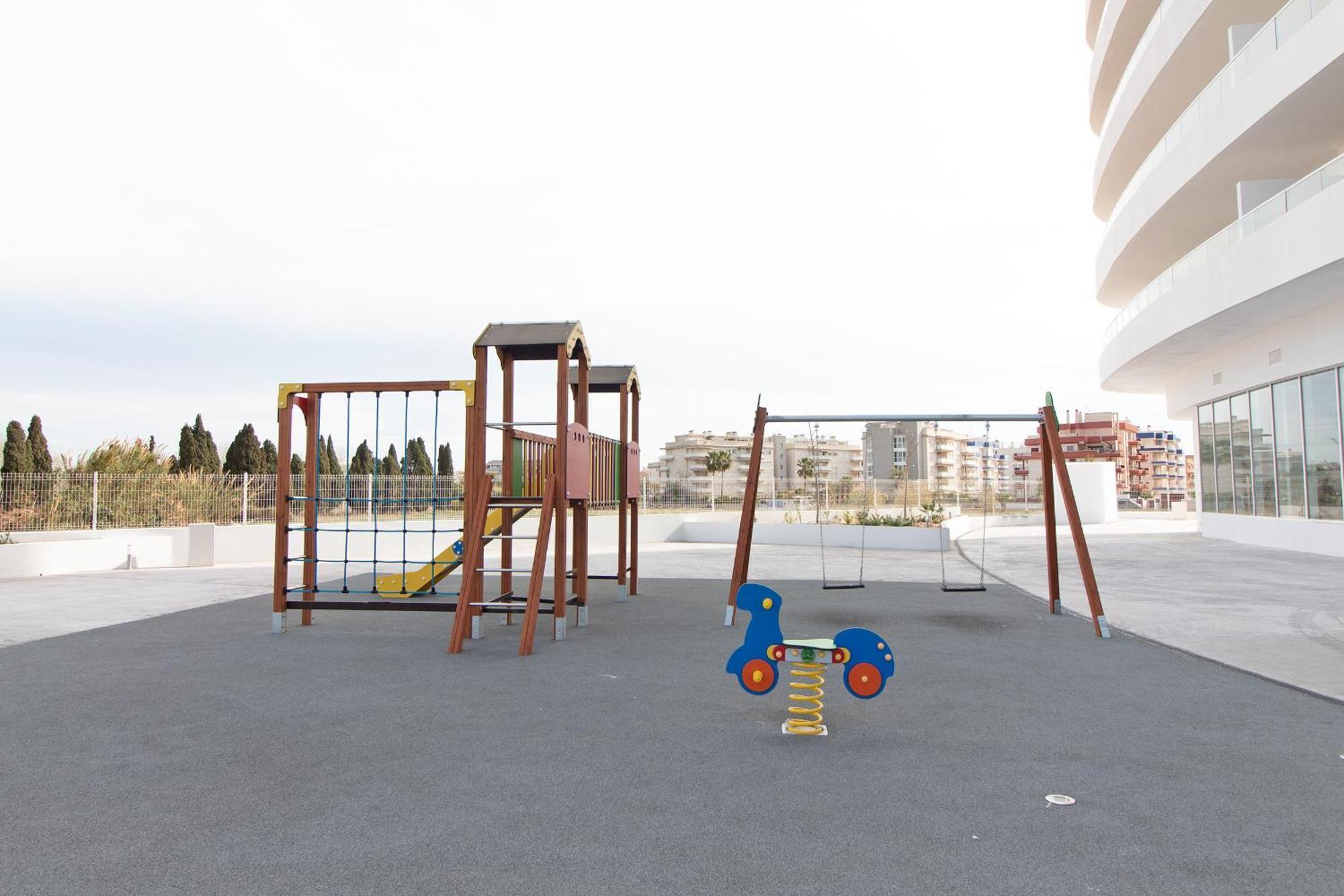 Global Properties, Apartamento Con Terraza Y Vistas Al Mar Y A La Montana Canet d'En Berenguer Exterior foto